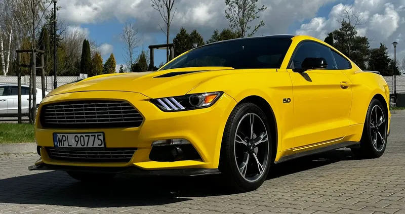 ford mazowieckie Ford Mustang cena 130000 przebieg: 162100, rok produkcji 2016 z Płock